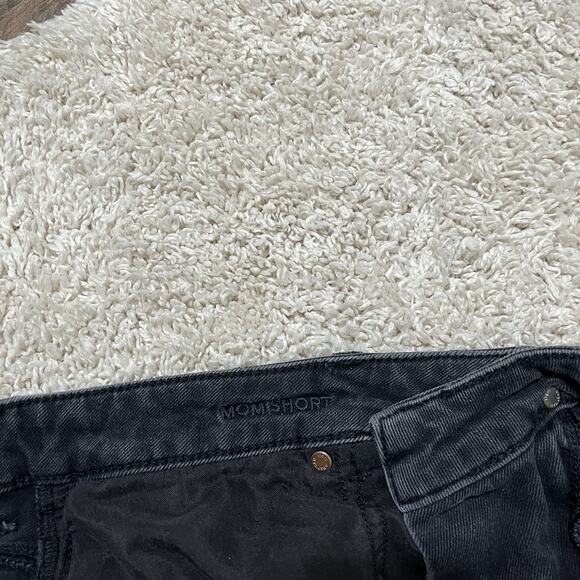 American Eagle Size 10 Black Distressed High Rise Mom Shorts - Picture 4 of 5